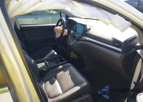 2018 Honda Odyssey Touring z USA, uszkodzony, nr VIN 5FNRL6H84JB020671